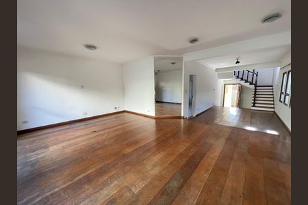 Sala de casa para alugar com 4 quartos, 351m² em Jardim Jussara, São Paulo
