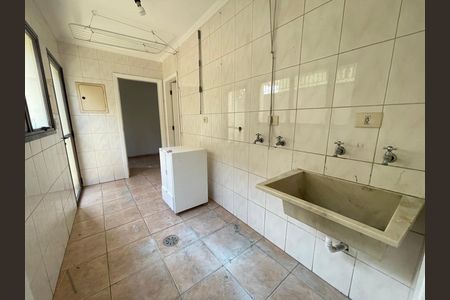 Casa à venda com 351m², 4 quartos e 4 vagas Casa à venda com 351m², 4 quartos e 4 vagasÁrea de Serviço