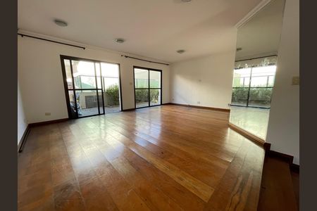 Sala de casa para alugar com 4 quartos, 351m² em Jardim Jussara, São Paulo