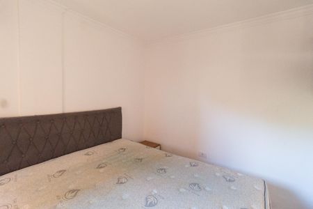 Quarto 2 de apartamento para alugar com 2 quartos, 56m² em Conjunto Habitacional Presidente Castelo Branco, Carapicuíba