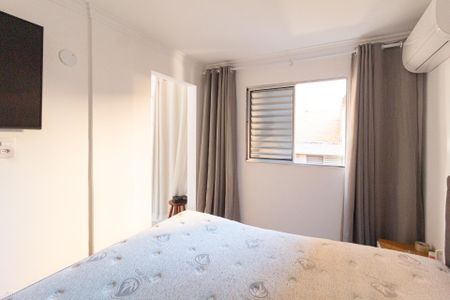 Quarto 2 de apartamento para alugar com 2 quartos, 56m² em Conjunto Habitacional Presidente Castelo Branco, Carapicuíba
