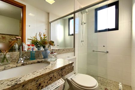 Banheiro da Suíte de apartamento à venda com 3 quartos, 85m² em Sagrada Família, Belo Horizonte