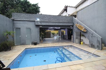 Casa para alugar com 340m², 4 quartos e 2 vagasÁrea Externa