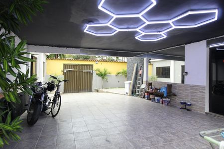 Casa para alugar com 340m², 4 quartos e 2 vagasGaragem