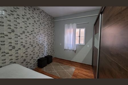 Casa para alugar com 25m², 2 quartos e 2 vagas