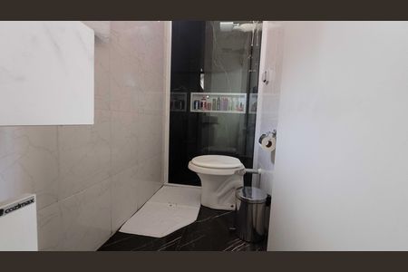 Casa para alugar com 25m², 2 quartos e 2 vagas Casa para alugar com 25m², 2 quartos e 2 vagasBanheiro