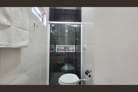 Casa para alugar com 25m², 2 quartos e 2 vagas Casa para alugar com 25m², 2 quartos e 2 vagasBanheiro