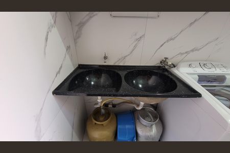 Casa para alugar com 25m², 2 quartos e 2 vagas Casa para alugar com 25m², 2 quartos e 2 vagasÁrea de Serviço