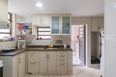 Casa à venda com 198m², 4 quartos e 1 vagaCozinha