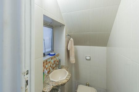 Casa à venda com 198m², 4 quartos e 1 vagaLavabo