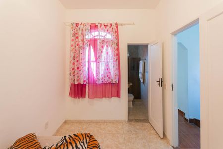 Casa à venda com 198m², 4 quartos e 1 vagaSuíte