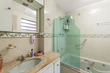 Banheiro de casa à venda com 4 quartos, 198m² em Tijuca, Rio de Janeiro
