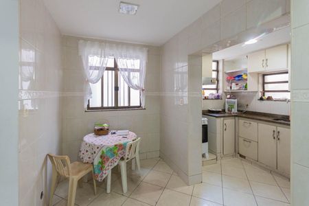 Casa à venda com 198m², 4 quartos e 1 vagaCozinha