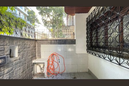 Casa à venda com 198m², 4 quartos e 1 vaga