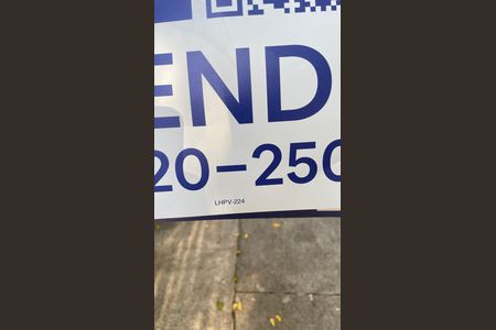 Casa à venda com 198m², 4 quartos e 1 vaga Casa à venda com 198m², 4 quartos e 1 vagaPlaquinha