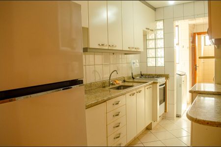 Apartamento para alugar com 120m², 2 quartos e 2 vagasCozinha