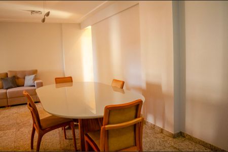 Apartamento para alugar com 120m², 2 quartos e 2 vagasSala de Jantar