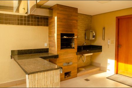 Apartamento para alugar com 120m², 2 quartos e 2 vagasÁrea comum - Churrasqueira