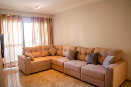 Apartamento para alugar com 120m², 2 quartos e 2 vagasSala