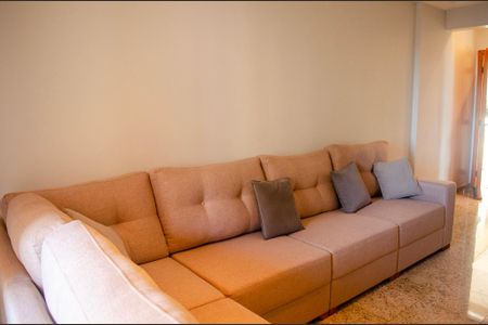 Apartamento para alugar com 120m², 2 quartos e 2 vagasSala