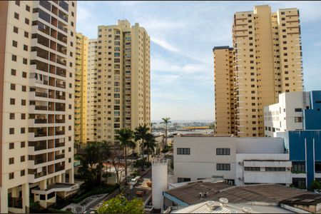 Apartamento para alugar com 120m², 2 quartos e 2 vagasVista da Sacada