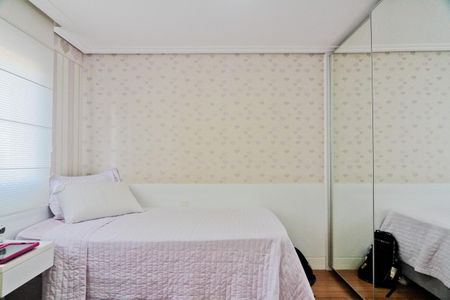 Apartamento à venda com 163m², 3 quartos e 3 vagas Apartamento à venda com 163m², 3 quartos e 3 vagasSuíte 2