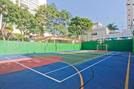 Apartamento à venda com 163m², 3 quartos e 3 vagas Apartamento à venda com 163m², 3 quartos e 3 vagasQuadra Esportiva
