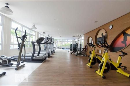 Apartamento à venda com 163m², 3 quartos e 3 vagas Apartamento à venda com 163m², 3 quartos e 3 vagasÁrea comum - Academia