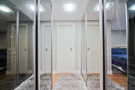 Apartamento à venda com 163m², 3 quartos e 3 vagas Apartamento à venda com 163m², 3 quartos e 3 vagasSuíte 1