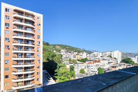Apartamento à venda com 80m², 2 quartos e sem vaga Apartamento à venda com 80m², 2 quartos e sem vagaVista