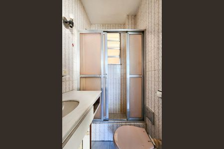 Apartamento à venda com 80m², 2 quartos e sem vaga Apartamento à venda com 80m², 2 quartos e sem vagaBanheiro da Suíte