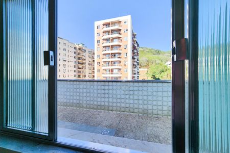 Apartamento à venda com 80m², 2 quartos e sem vaga Apartamento à venda com 80m², 2 quartos e sem vagaVista do Quarto