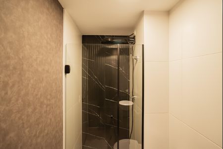 Studio para alugar com 30m², 1 quarto e sem vaga Studio para alugar com 30m², 1 quarto e sem vagaBanheiro
