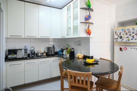 Apartamento à venda com 97m², 3 quartos e 3 vagas Apartamento à venda com 97m², 3 quartos e 3 vagasCozinha