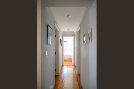 Apartamento à venda com 97m², 3 quartos e 3 vagas Apartamento à venda com 97m², 3 quartos e 3 vagasCorredor para Quartos