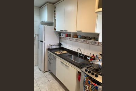 Apartamento à venda com 72m², 3 quartos e 2 vagas Apartamento à venda com 72m², 3 quartos e 2 vagasCozinha