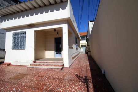 Quintal frente de casa à venda com 6 quartos, 392m² em Penha, Rio de Janeiro