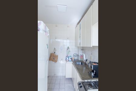 Cozinha de apartamento à venda com 3 quartos, 78m² em Estoril, Belo Horizonte