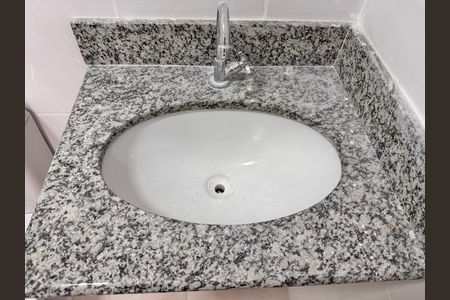 Apartamento para alugar com 45m², 2 quartos e 1 vaga Apartamento para alugar com 45m², 2 quartos e 1 vagaBanheiro Social