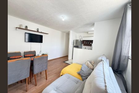 Sala de apartamento para alugar com 2 quartos, 45m² em Chácara Contagem, Contagem
