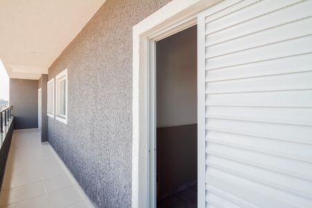 Varanda do Quarto 1 e 2 de apartamento para alugar com 2 quartos, 45m² em Vila Nova Savoia, São Paulo