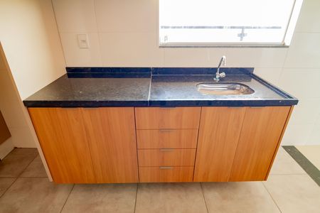 Cozinha de apartamento para alugar com 2 quartos, 45m² em Vila Nova Savoia, São Paulo