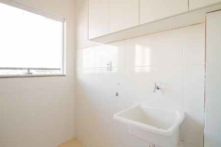 Área de Serviço de apartamento para alugar com 2 quartos, 45m² em Vila Nova Savoia, São Paulo