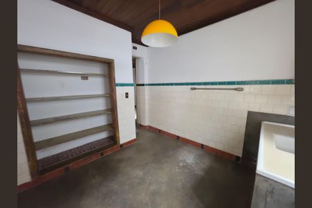 Cozinha de casa para alugar com 3 quartos, 200m² em Alto de Pinheiros, São Paulo