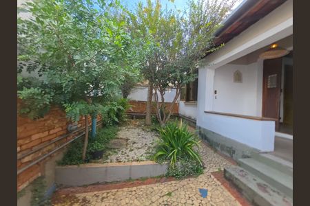 Área Externa de casa para alugar com 3 quartos, 200m² em Alto de Pinheiros, São Paulo