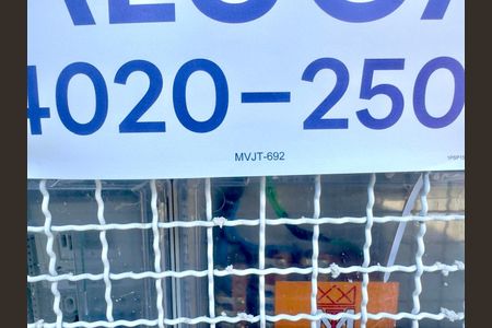 Código da placa MVJT-692 de apartamento para alugar com 2 quartos, 57m² em Jardim Santa Mena, Guarulhos