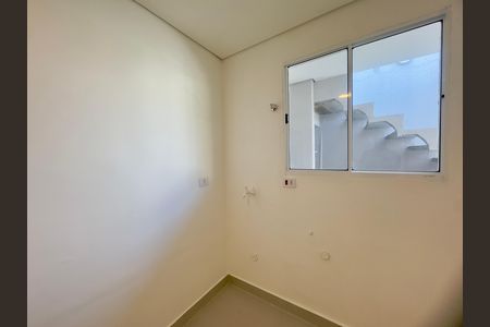 Área de Serviço de apartamento para alugar com 2 quartos, 42m² em Jardim Santa Mena, Guarulhos