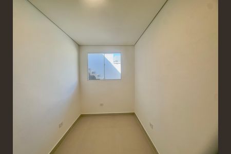 Sala de apartamento para alugar com 2 quartos, 42m² em Jardim Santa Mena, Guarulhos