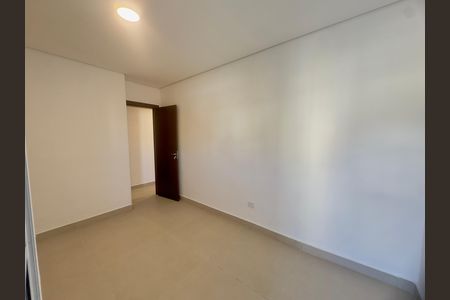 Quarto 2 de apartamento para alugar com 2 quartos, 42m² em Jardim Santa Mena, Guarulhos