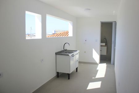 Sala/Cozinha  de kitnet/studio para alugar com 1 quarto, 22m² em Jardim Santa Mena, Guarulhos